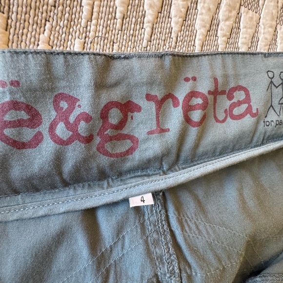 Pete and Greta @ Johnny Was Cargo Pants - Picture 4 of 6